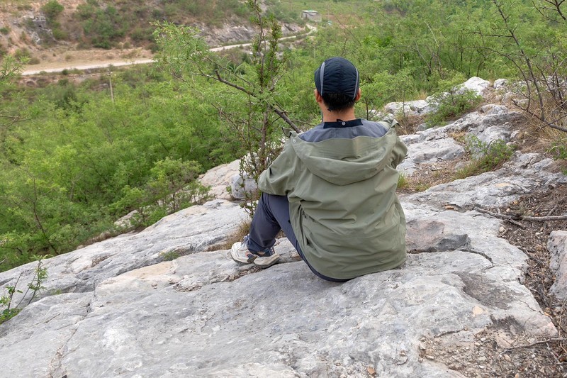 天石灵铠冲锋衣，这件能抗暴雨的户外铠甲，到底值不值得入手？