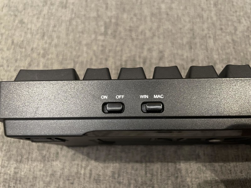 双模无线，RGB背光，PBT键帽，热插拔全安排！-KEMOVE DK61机械键盘