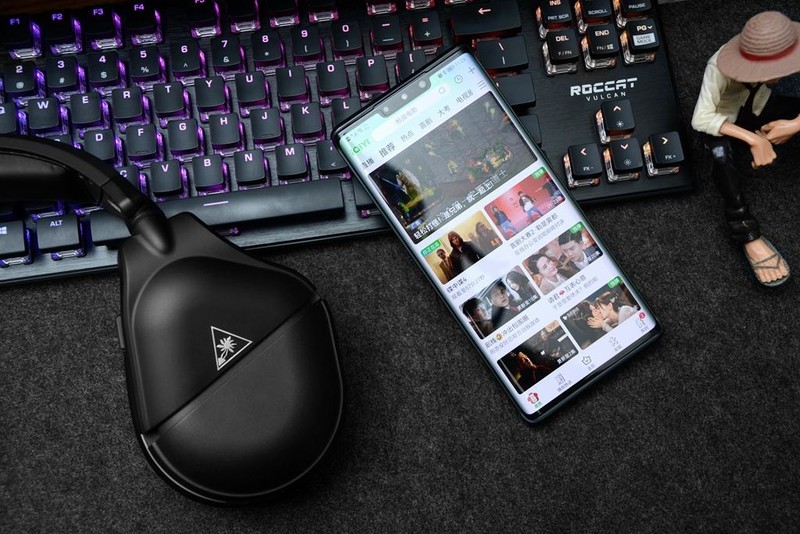 FPS游戏好搭档、无线双模，乌龟海岸刺客700二代游戏耳机开箱体验