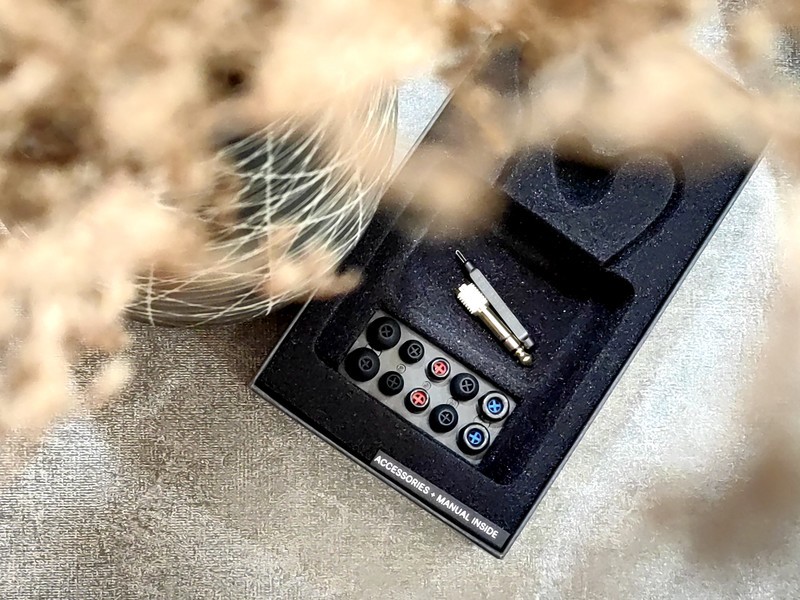 听森海塞尔IE400 PRO耳机就是听人声鼎沸