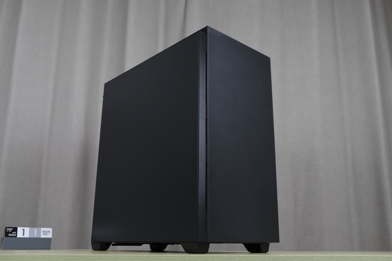 无光污染、更省心，先马 黑洞PRO 静音机箱上手体验