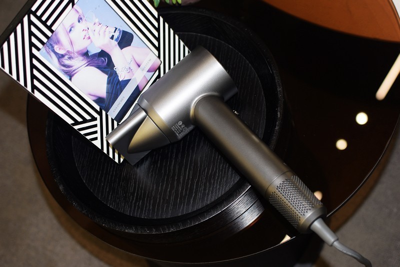 专业医学级养发与风速的完美结合为戴森最佳平替 初扉MIX SE高速吹风机测评