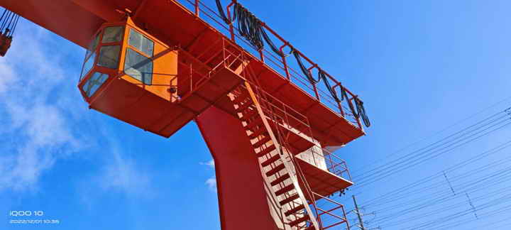 悦享操控，致敬经典，iQOO 10传奇版评测