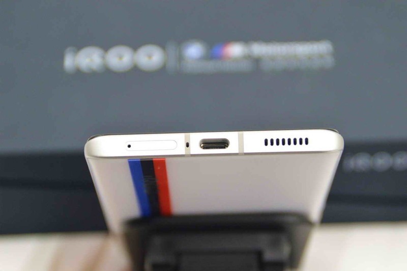 悦享操控，致敬经典，iQOO 10传奇版评测