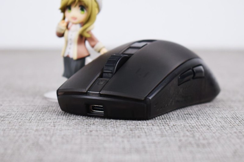 极度未知HyperX炽火无线游戏鼠标试玩：长续航游戏之选