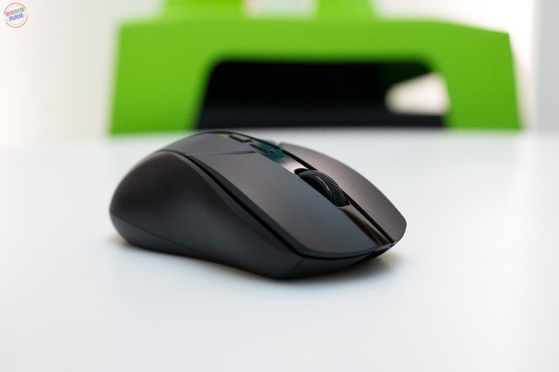 配置出众还有多项独门技术加持，操作更精准，雷柏V300PRO体验