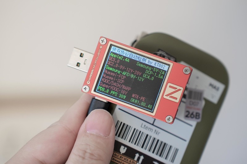 数码爱好者必备！IDMIX三合一旅充行上手体验，一个顶过去三个