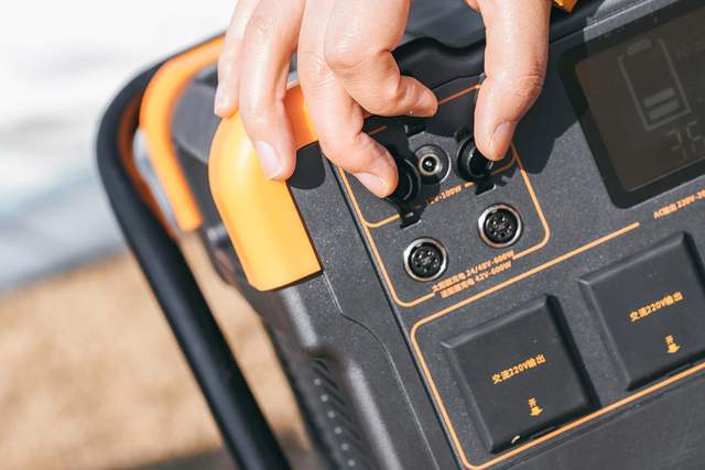 上万元的户外电源怎么样？百克龙E3000上手体验，真值