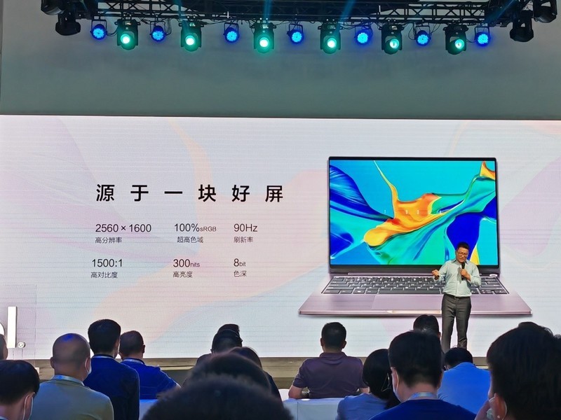 自信：雷神T-BOOK14笔记本多维度“减负”，却反成标压高能轻薄本