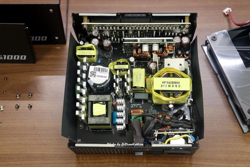 电脑电源如何选？拆解安钛克HCG1000金牌全模，表里如一您自己看