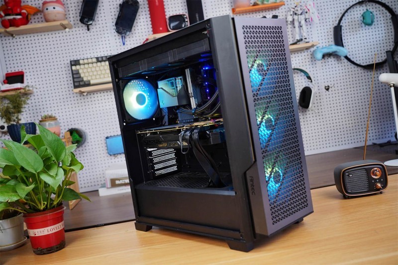 ITX平台的又一优秀选择！技嘉B760I 迷你雕主板如你所愿！