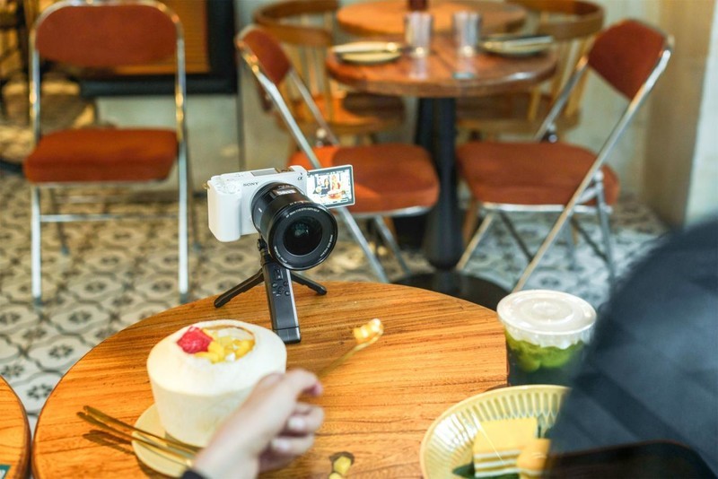 高画质+人性化设计！感受唯卓仕AF 16mm F1.8 FE超广角镜头的魅力