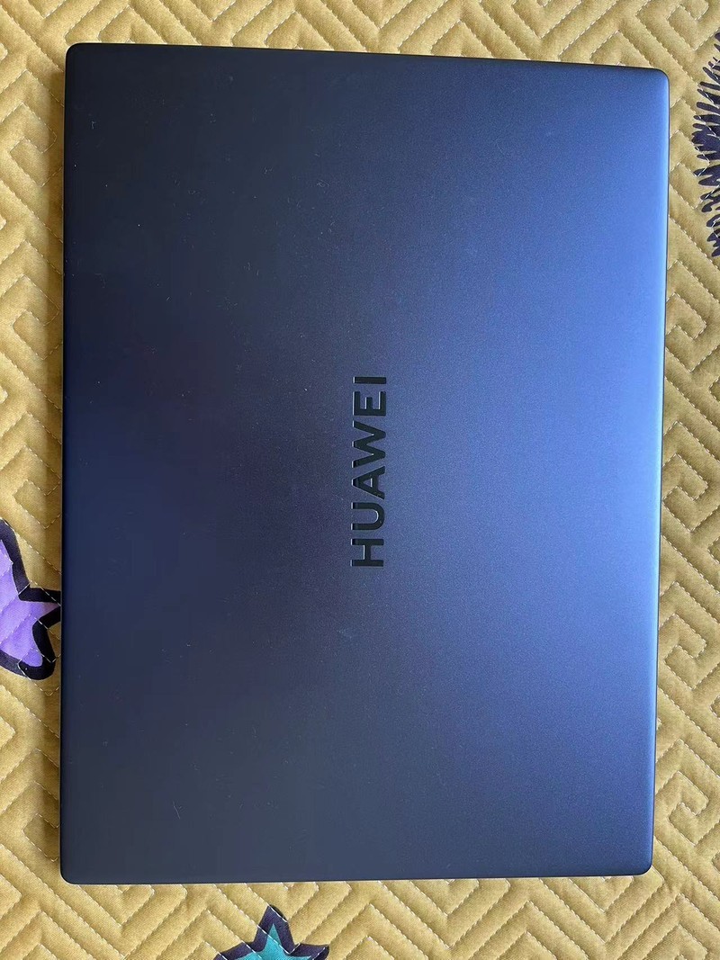 刚买一年的14 21款就屏裂了