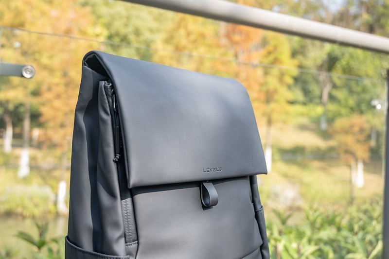 旅游搭子也是通勤伴侣，一包多能，地平线8号moment系列双肩包