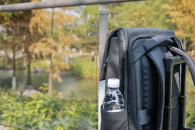 旅游搭子也是通勤伴侣，一包多能，地平线8号moment系列双肩包