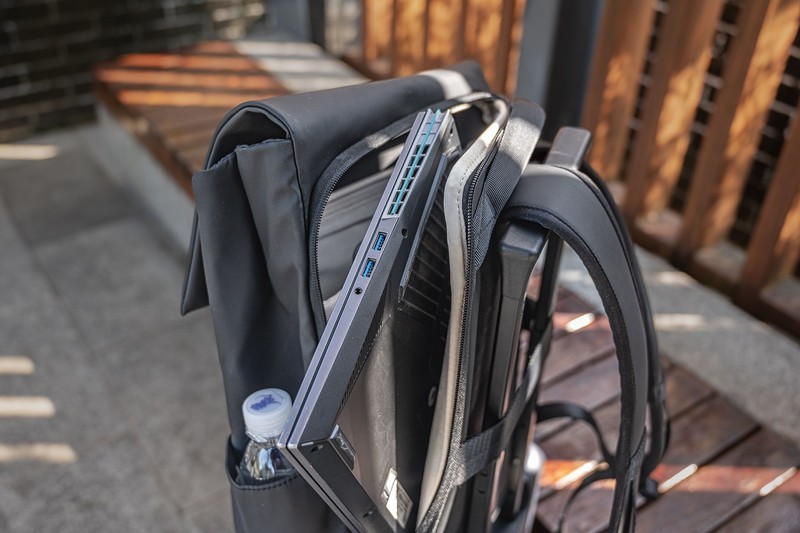 旅游搭子也是通勤伴侣，一包多能，地平线8号moment系列双肩包