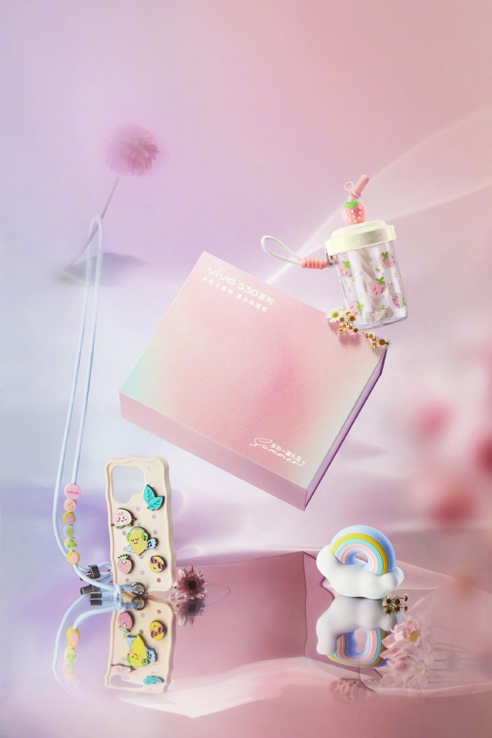 酷莓粉撞色中框，小屏旗舰vivo S30 Pro mini真会设计