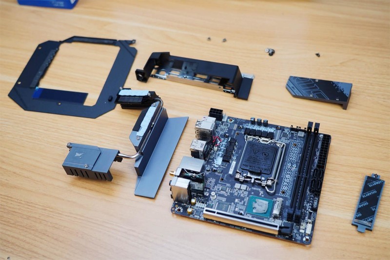 ITX平台的又一优秀选择！技嘉B760I 迷你雕主板如你所愿！