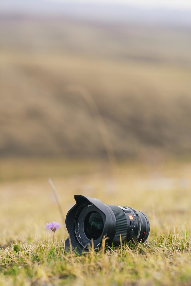 高画质+人性化设计！感受唯卓仕AF 16mm F1.8 FE超广角镜头的魅力