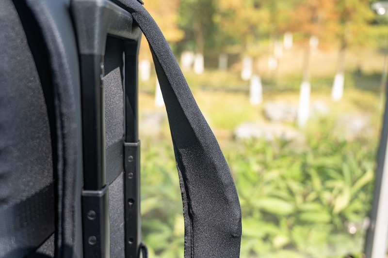 旅游搭子也是通勤伴侣，一包多能，地平线8号moment系列双肩包