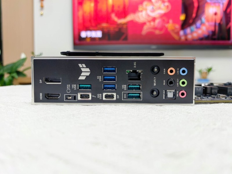 电脑升级大作战，升级酷睿Ultra 7 265K，老电脑原地满血复活