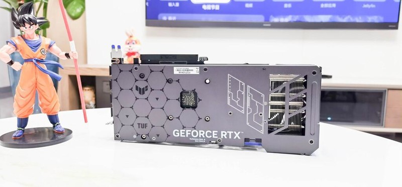 电脑升级大作战，升级酷睿Ultra 7 265K，老电脑原地满血复活