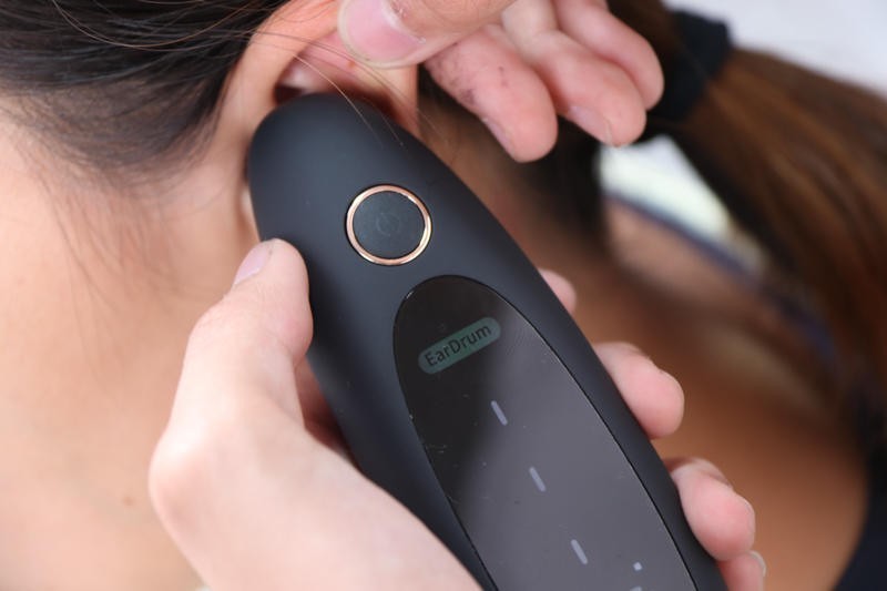 绝对是黑科技，耳温枪用上鼓膜红外，一秒测温还精准