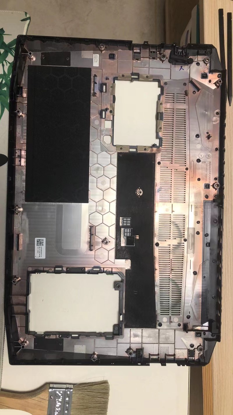 暗影骑士Nitro5 AN515-52笔记本清灰、上硅脂、升级SSD