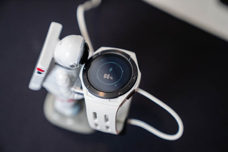 运动专业硬朗有型，铭普Xe1智能骑行运动手表体验