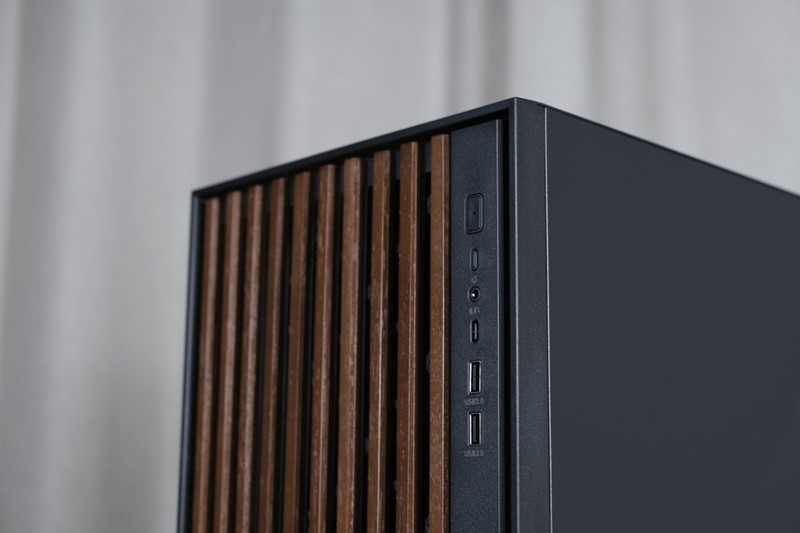 简约自然，好看且实惠：先马 森悦 木系侧透机箱上手体验