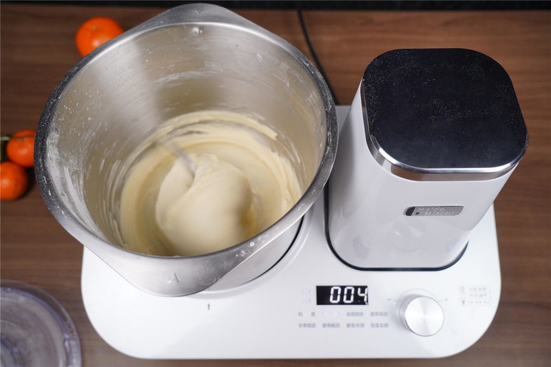 “围裙妈妈”的好帮手，有了moido陌冬和面机，在家一样做美食
