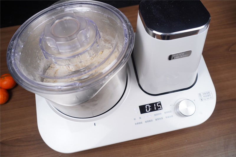 “围裙妈妈”的好帮手，有了moido陌冬和面机，在家一样做美食