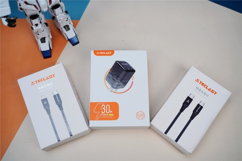 PD充电套装，用了它移动设备通吃—TECLAST PD30W氮化镓充电套装