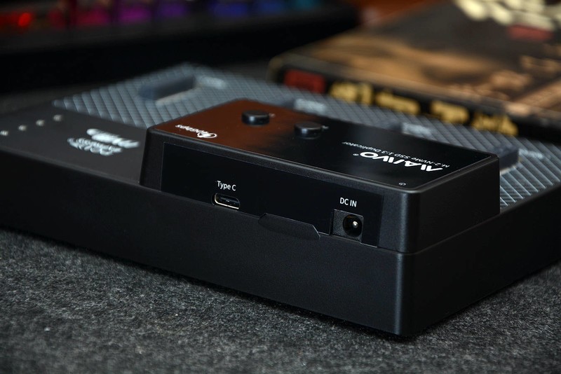 一拖三克隆、USB4、40Gbps速率，麦沃M.2四盘位拷贝机开箱