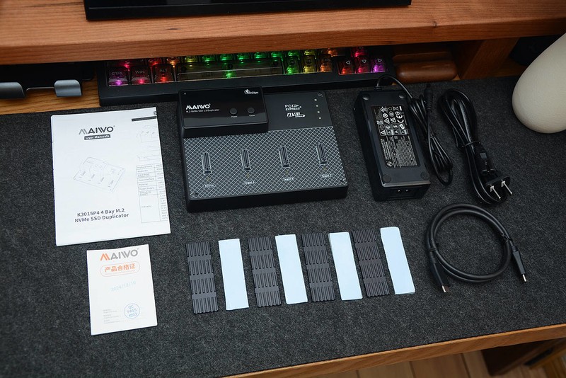 一拖三克隆、USB4、40Gbps速率，麦沃M.2四盘位拷贝机开箱