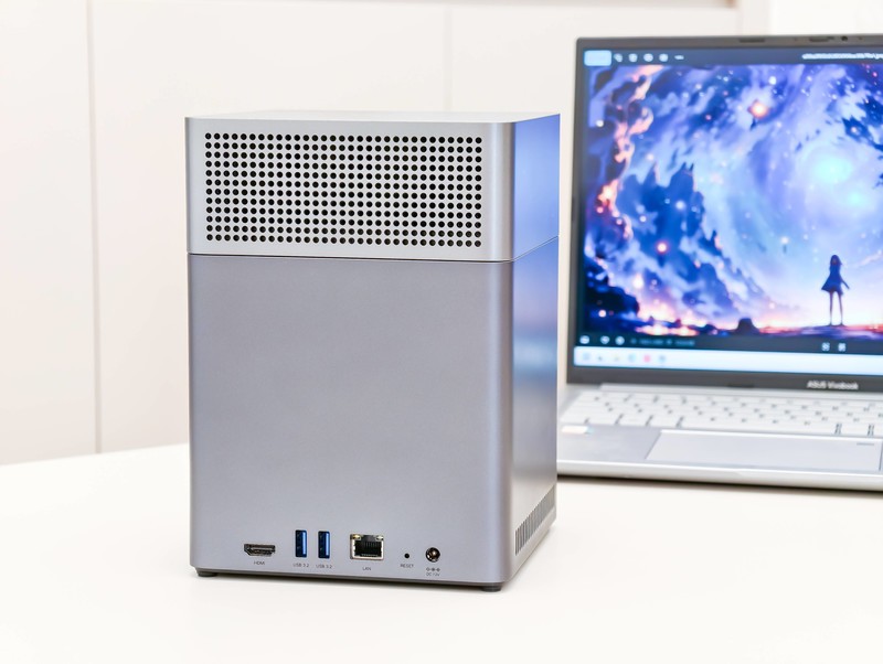 数码小白也能玩转NAS，绿联DH4300 Plus巨好用！