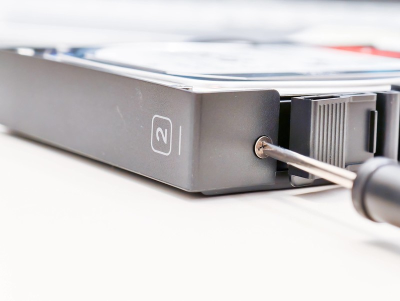 数码小白也能玩转NAS，绿联DH4300 Plus巨好用！