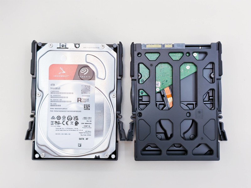 数码小白也能玩转NAS，绿联DH4300 Plus巨好用！