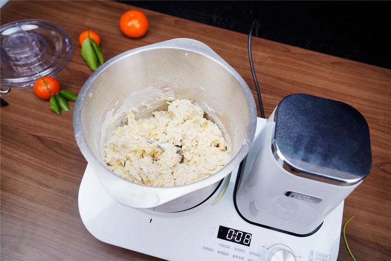 “围裙妈妈”的好帮手，有了moido陌冬和面机，在家一样做美食