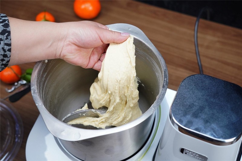 “围裙妈妈”的好帮手，有了moido陌冬和面机，在家一样做美食