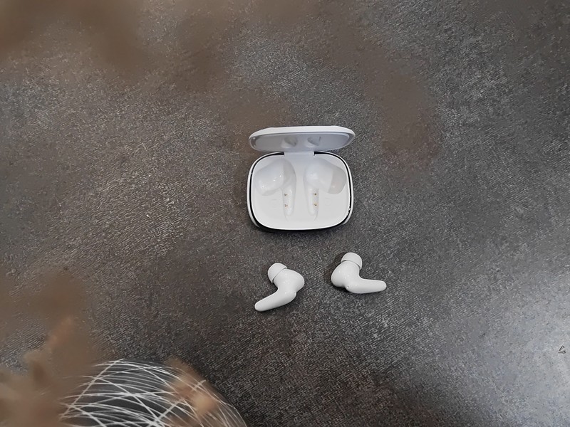 左点助听器，助你听到更美好的声音