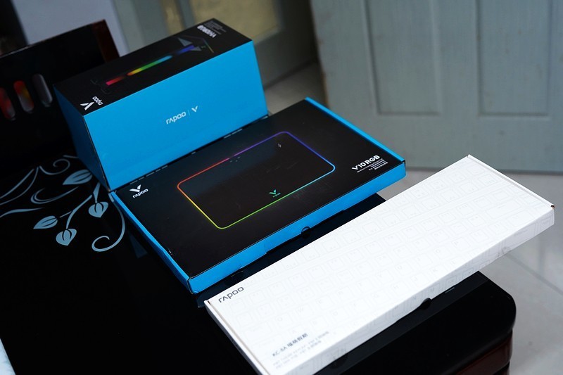 RGB全家桶.太喜欢了 雷柏.键帽.耳机支架.鼠标垫三件套