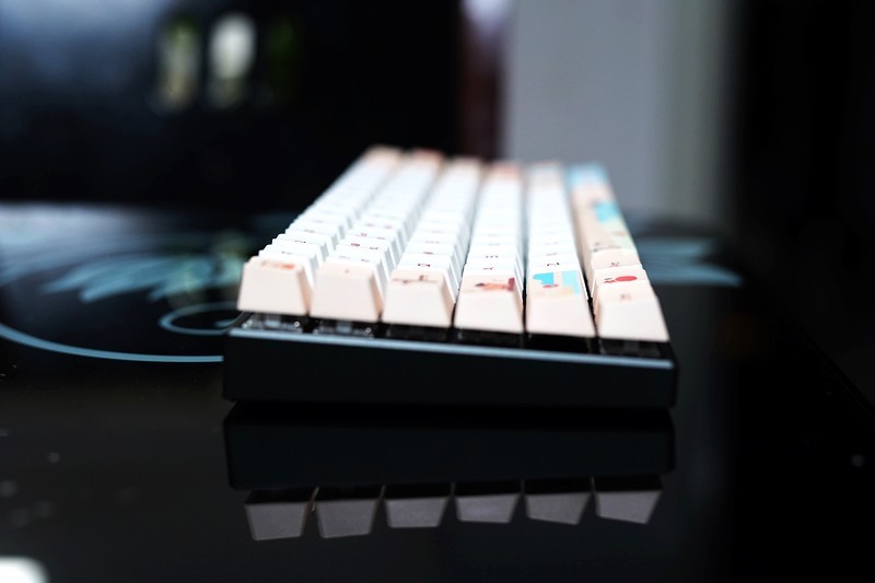 RGB全家桶.太喜欢了 雷柏.键帽.耳机支架.鼠标垫三件套