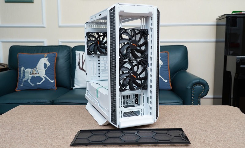 夏日电脑如何优化散热？老司机实测告诉你装机选洞洞流还是闷罐流