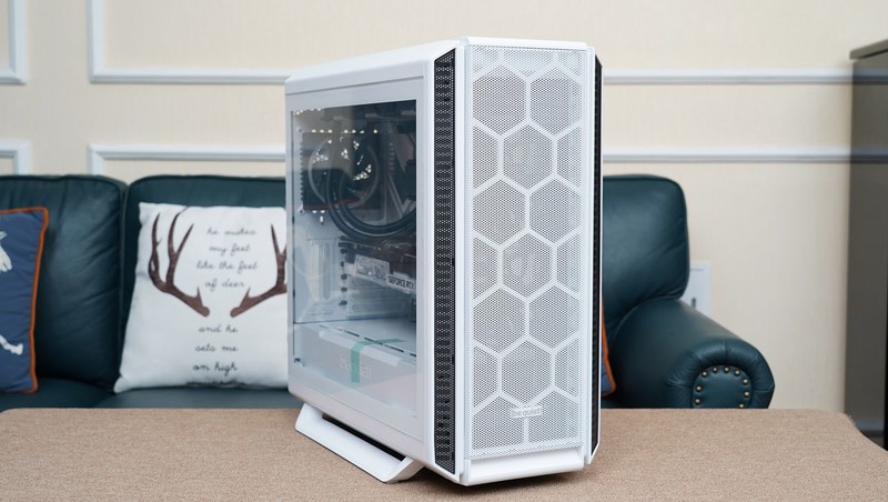 夏日电脑如何优化散热？老司机实测告诉你装机选洞洞流还是闷罐流