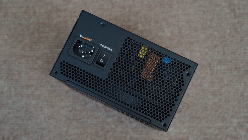 夏日电脑如何优化散热？老司机实测告诉你装机选洞洞流还是闷罐流