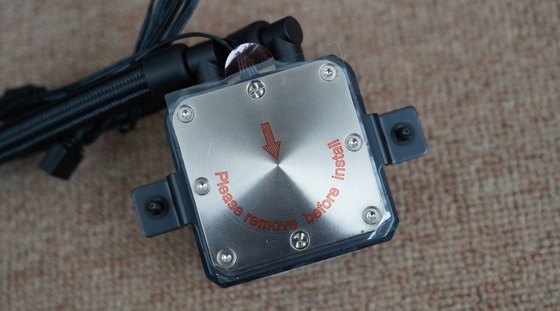 夏日电脑如何优化散热？老司机实测告诉你装机选洞洞流还是闷罐流