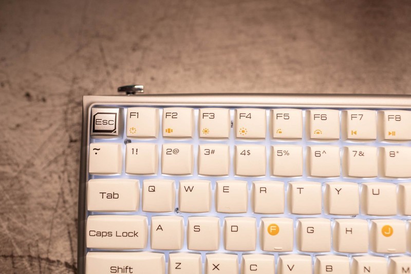 圆润顺滑，一眼相中，杜伽Hi Keys无线机械键盘