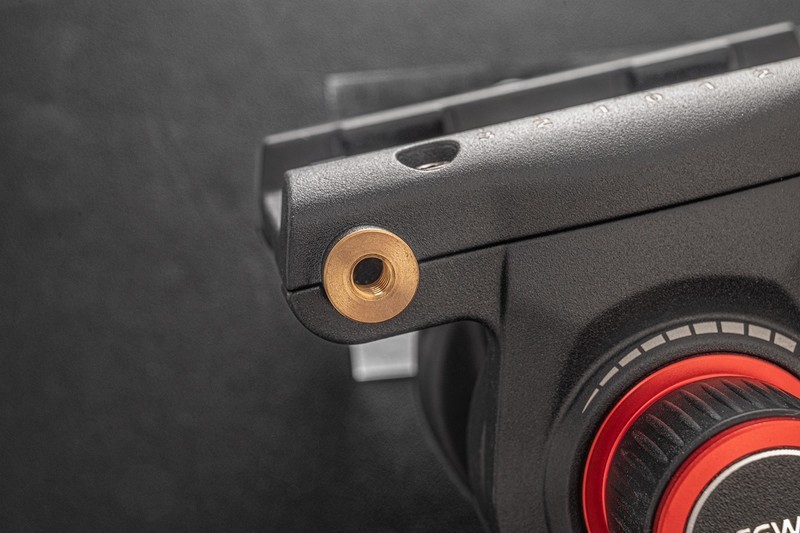 三脚架稳定器秒切换，干活就要便利，入手纽尔GM006液压云台