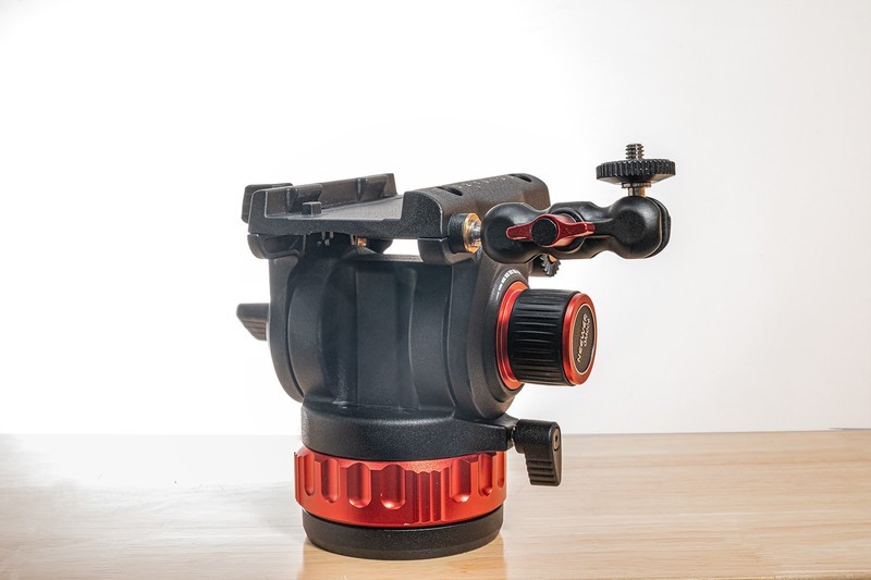 三脚架稳定器秒切换，干活就要便利，入手纽尔GM006液压云台